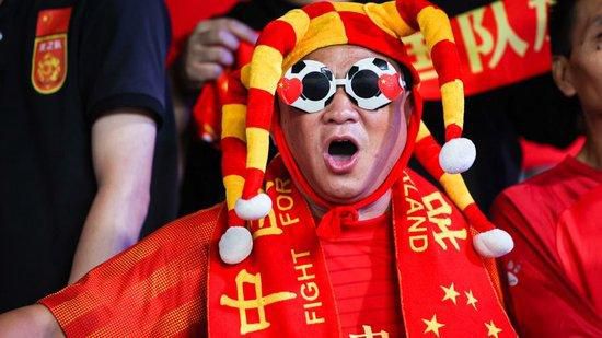 被玩弄的三个男人